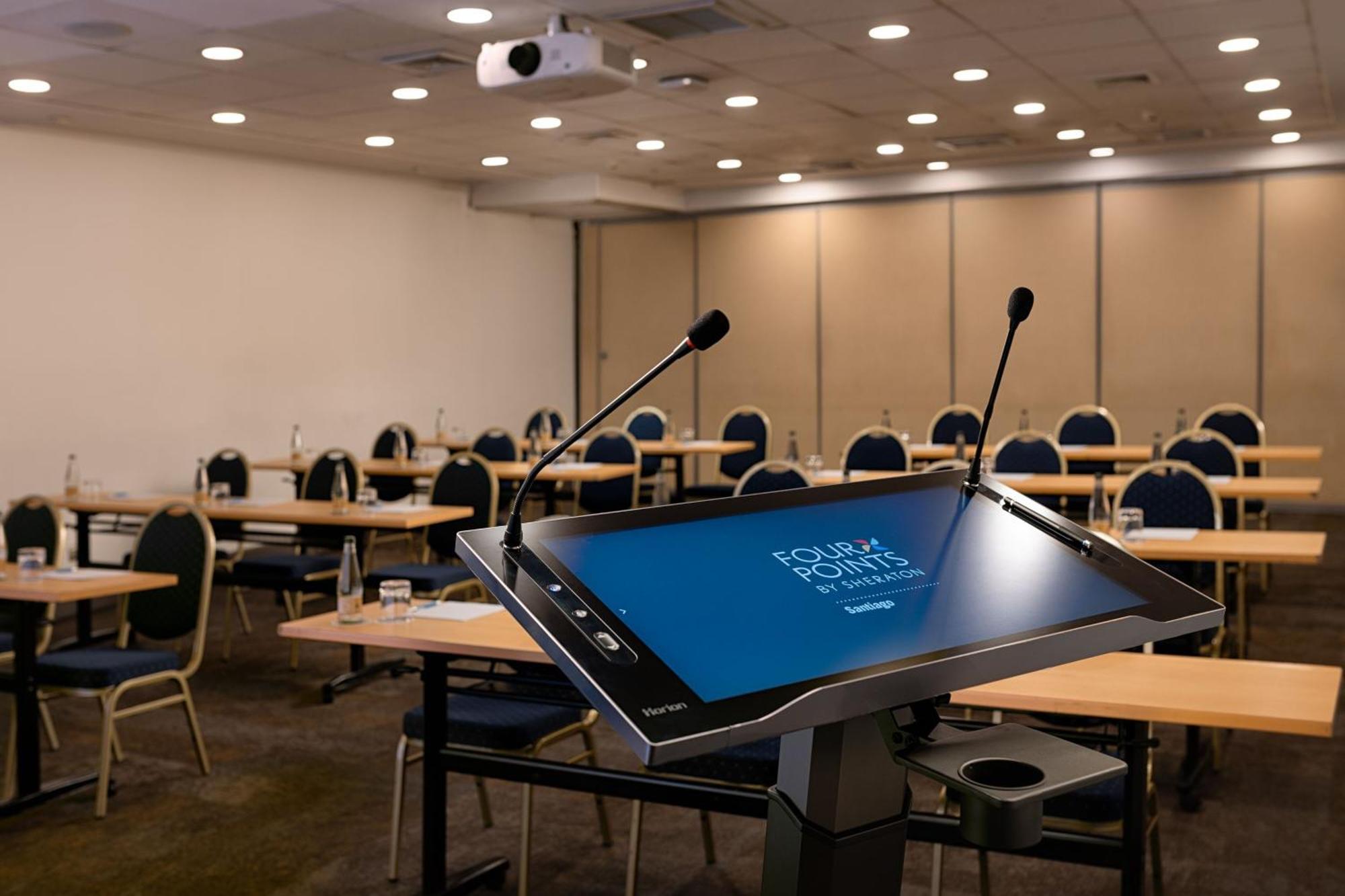 Four Points By Sheraton Santiago del Cile Esterno foto